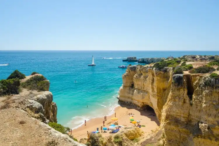 Praia no Algarve vista de cima
