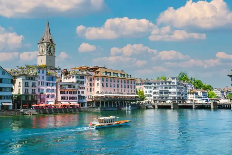 Zurique está sempre nos rankings de melhores cidades da Europa e do mundo.