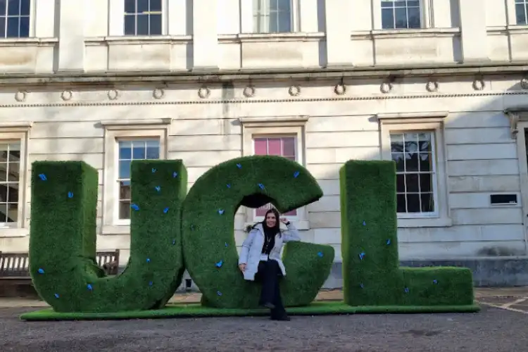 Fernanda Goulart, doutoranda em linguística na UCL.