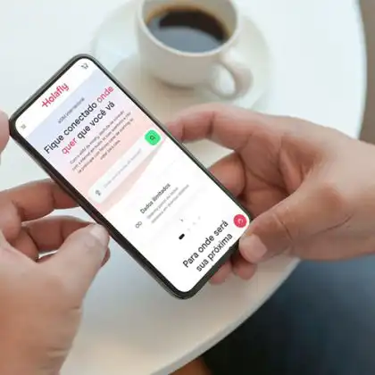 Site da Holafly na Europa no celular