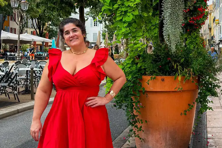 Brasileira Mariana Carneiro, decidiu abrir empresa na França.