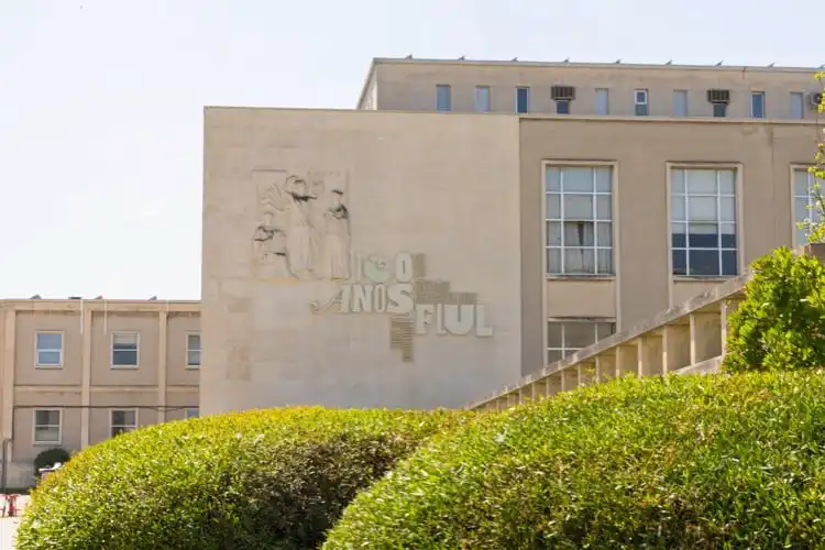 Universidade de Lisboa.