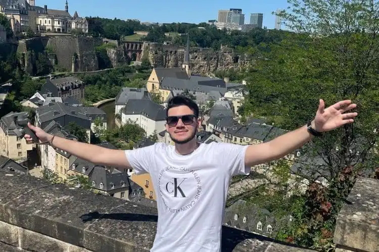 Gabriel Rocha, brasileiro que vive em Luxemburgo