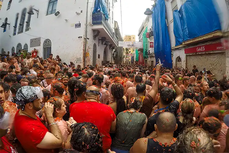 Festa La Tomatina, na Espanha