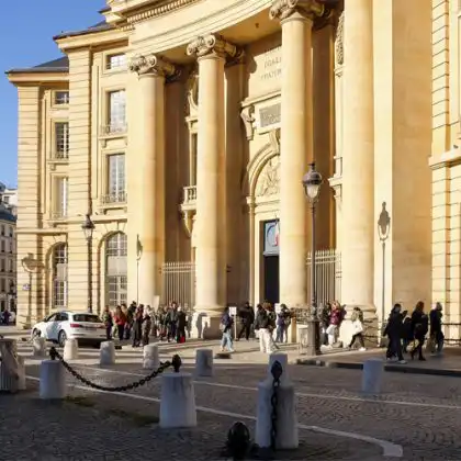 Faculdade de Direito em Paris, França.