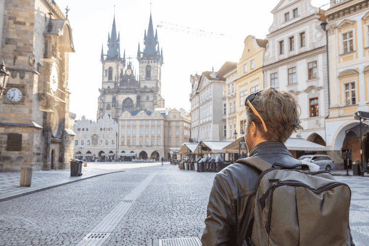 Praga é uma das melhores cidades para trabalho remoto na Europa.