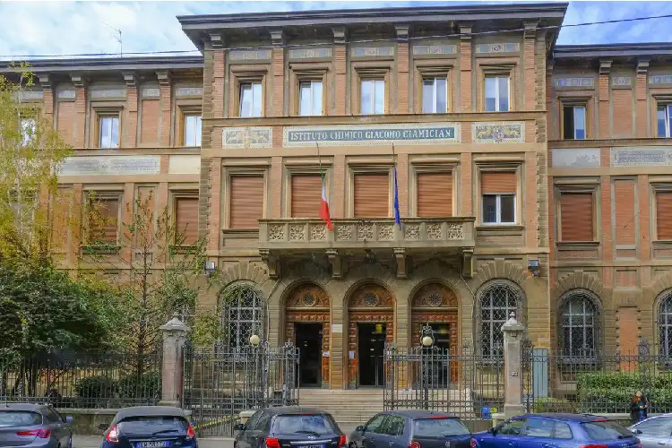 Prédio de Universidade de Bolonha, na Itália.