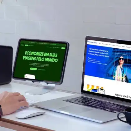Pessoa comparando Remessa Online e Wise