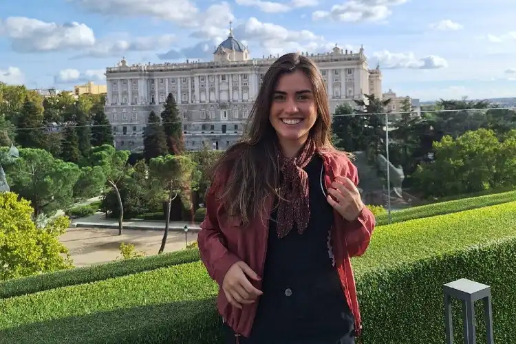 Conheça relatos de brasileiros que moram na Espanha