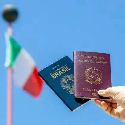 Com o passaporte italiano em mãos, o próximo passo para morar na Itália é fazer o seu certificado de cidadania italiana