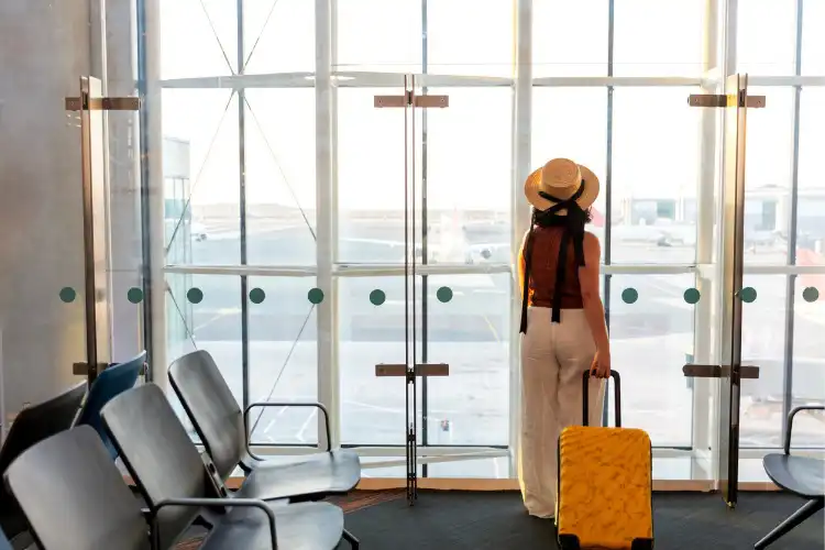 Seguro viagem cartão de crédito tem coberturas limitadas.