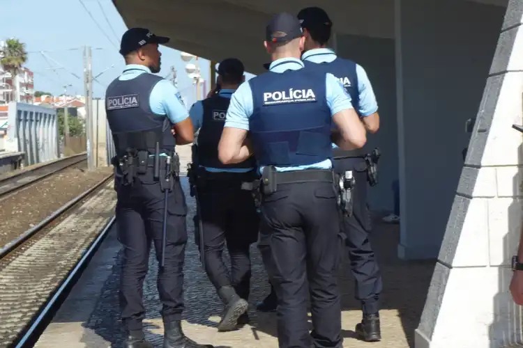 Policia portuguesa vai atuar na fiscalização de imigrantes.