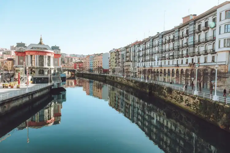 Bilbao é uma das cidades mais completas do país