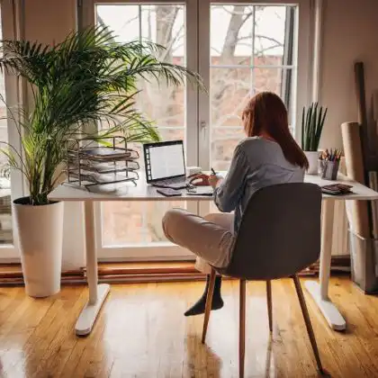 Home office na Europa pode combinar com estudo de idioma.