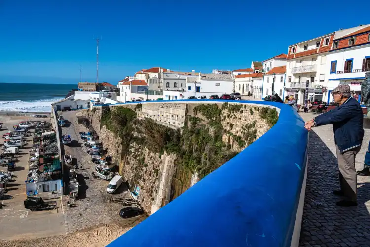 Casas para alugar em Ericeira à beira-mar.
