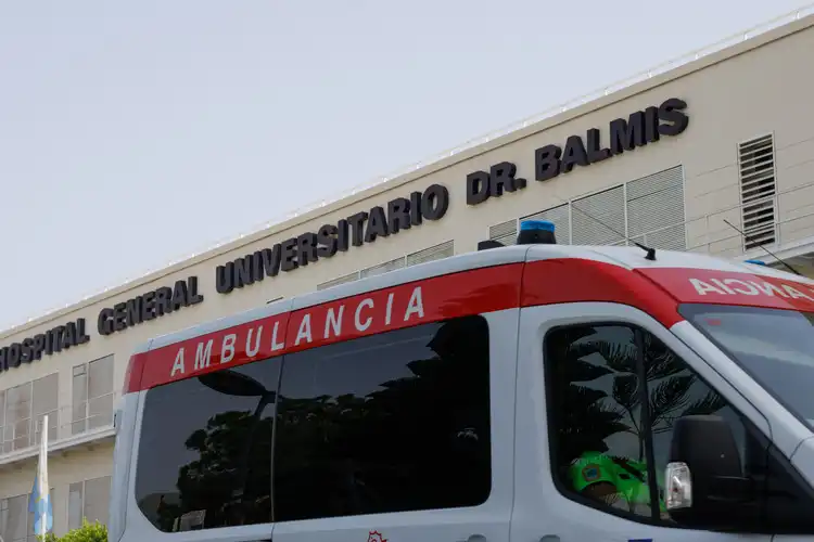 Os hospitais da Espanha costumam ter bons atendimentos, mas pode ser demorado conseguir hora na saúde pública na Espanha.