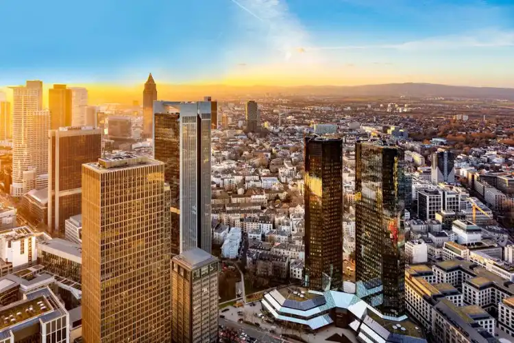 Vista aérea de prédios em Frankfurt