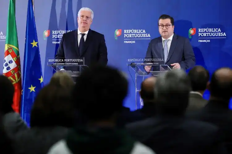 Agenda de 30 medidas fiscais é aprovada em Portugal