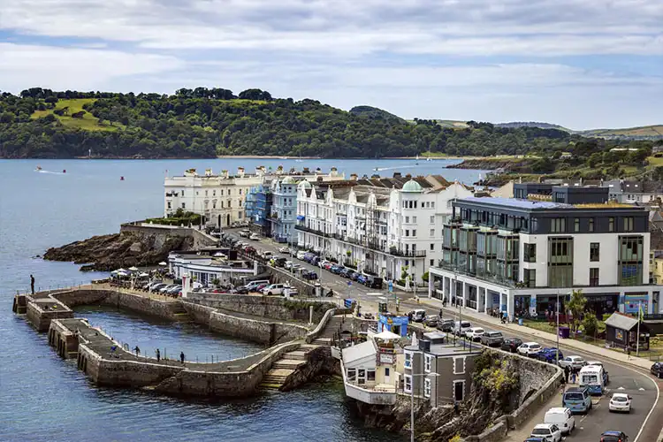 Plymouth é uma cidade portuária na Inglaterra