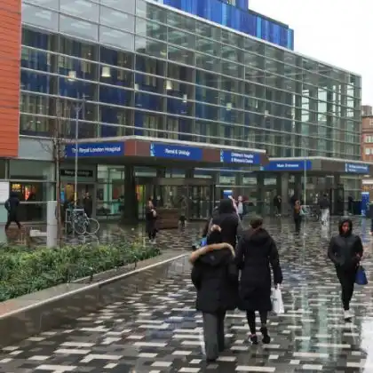 Hospital público em Londres