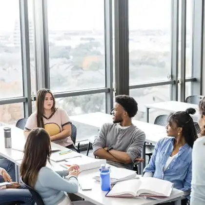 Intercâmbio em Portugal propicia contato multicultural com pessoas do mundo todo