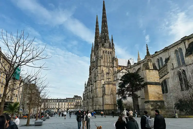Centro de Bordeaux, França
