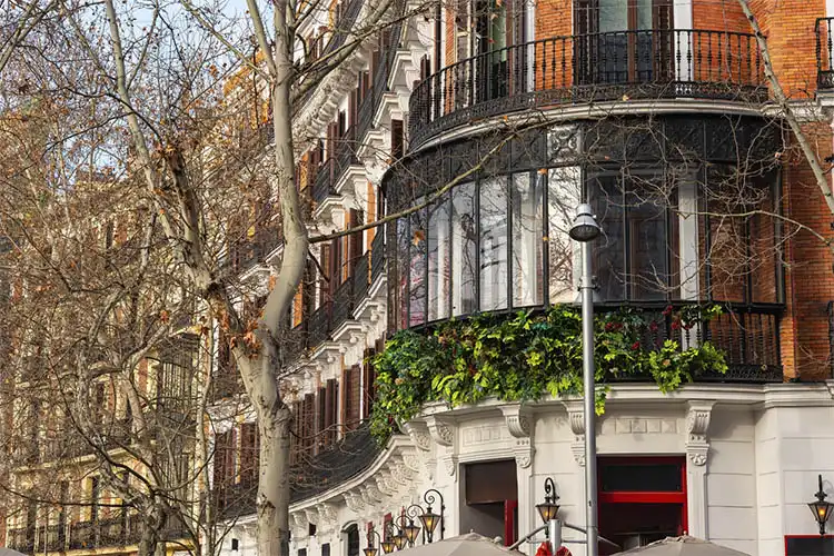 Apartamentos antigos na Espanha