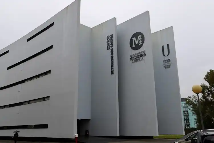 Novo prédio da Faculdade de Medicina em Lisboa