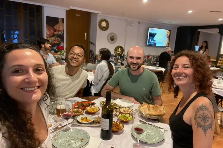 Criar amizades fora do país é parte importante da integração cultural