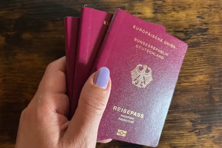 Passaportes da Alemanha, após obter cidadania alemã para netos