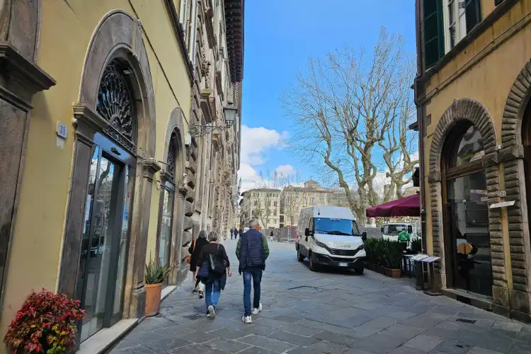 Morar na Itália por longo período pode dar direito à cidadania italiana por residência