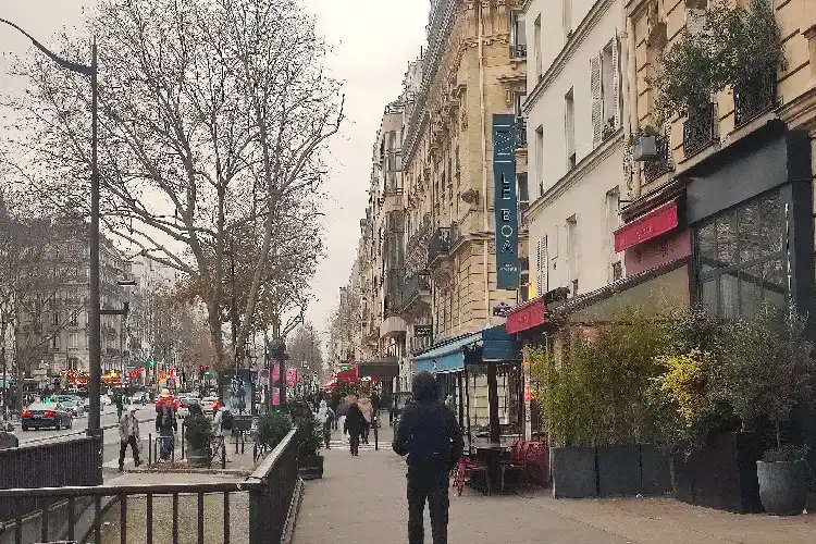 Morar em Montparnasse, em Paris é uma boa opção. 