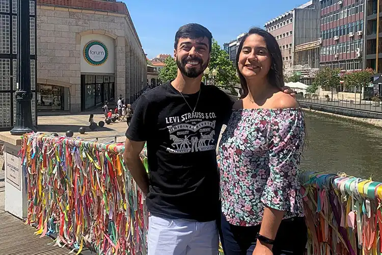 Casal brasileiro que vive em Aveiro conta sobre custo de vida