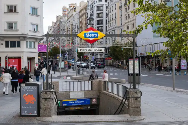 O transporte público da Espanha é completo e eficiente