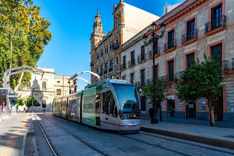 O transporte público de Sevilha é altamente funcional e de qualidade