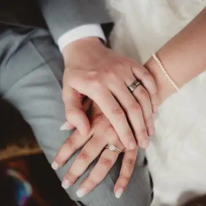 Se casar com cidadão português dá direito a cidadania portuguesa.