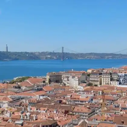 A maturidade e a coragem de mudar de país são alguns dos fatores que acompanham os imigrantes.