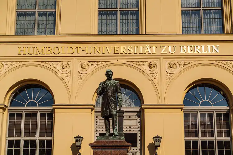 É preciso pesquisar sobre o a universidade para fazer um doutorado na Alemanha