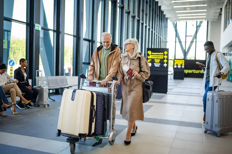 O melhor seguro viagem para pessoas com mais de 85 anos tem bom custo-benefício