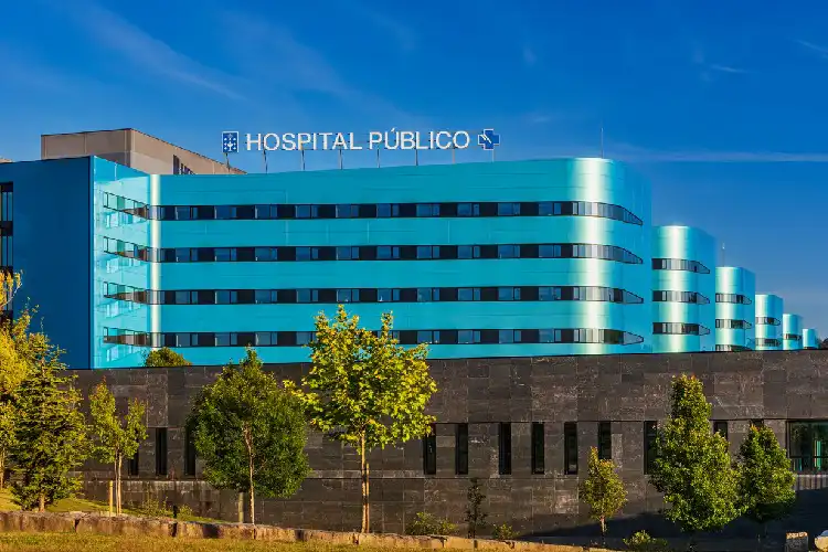 Os hospitais públicos da Espanha oferecem ótimo atendimento.
