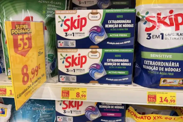 Preço de detergente em supermercado na Europa