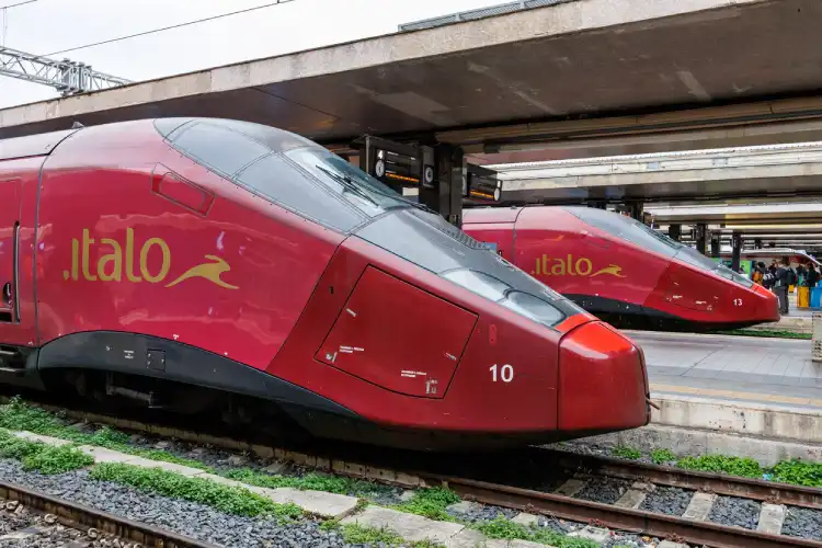 Trem de alta velocidade.