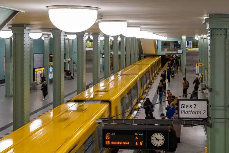 Estação de transporte público na Alemanha