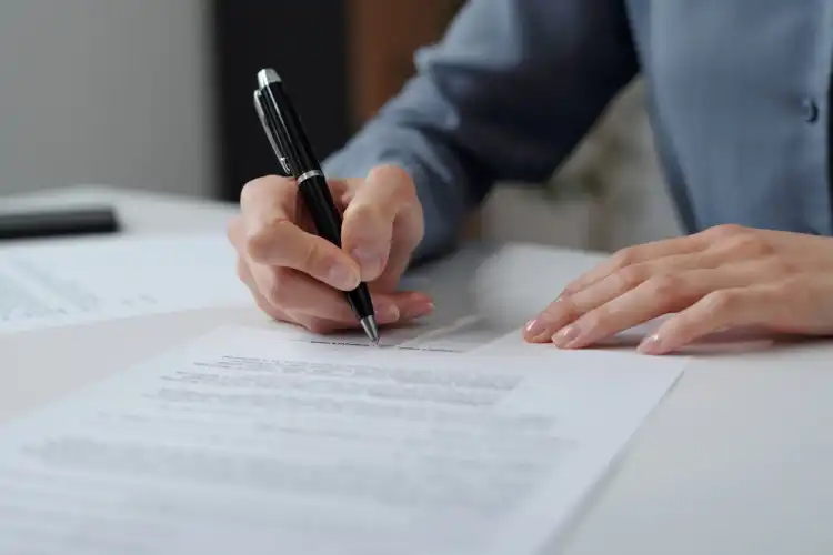 Saiba quais são os documentos para morar e estudar na Espanha