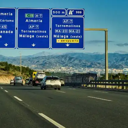 O aluguel de carro na Espanha é uma excelente alternativa para quem quer explorar o país ibérico