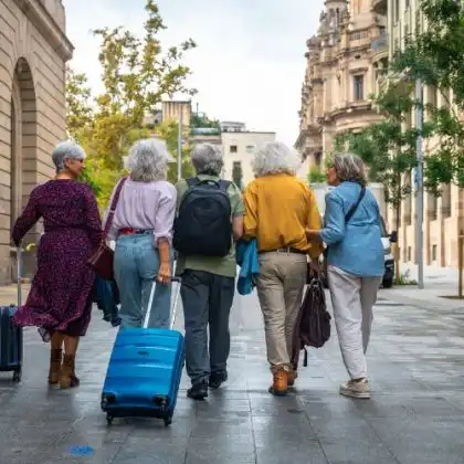 Grupo de amigas que moram na Espanha