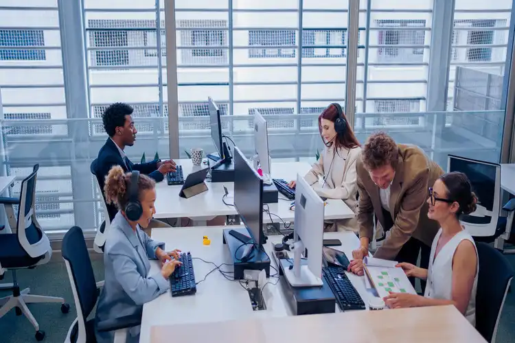 Conseguir emprego na Itália para brasileiros é possível, mas exige tempo e paciência.