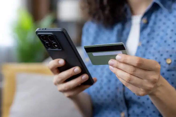 Visa Travel Money: ainda vale a pena usar esse cartão de viagem?
